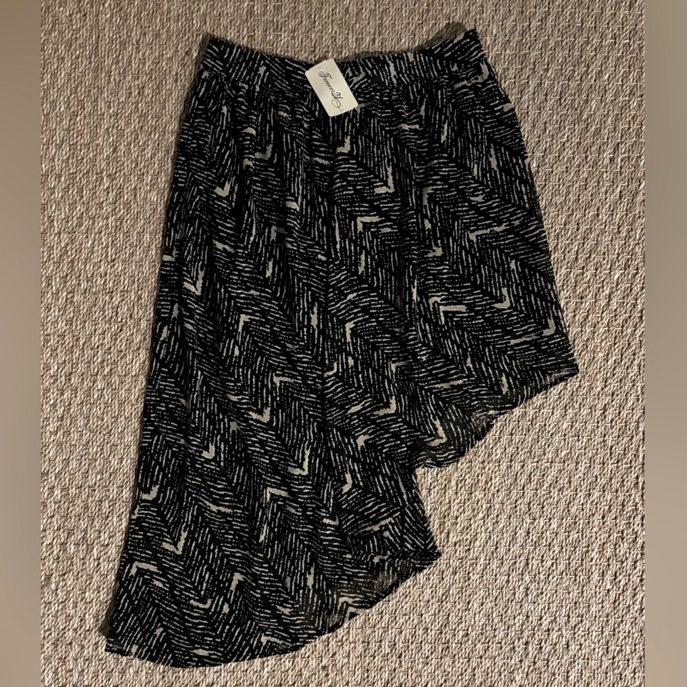 Forever 21 Skirt (NWT)